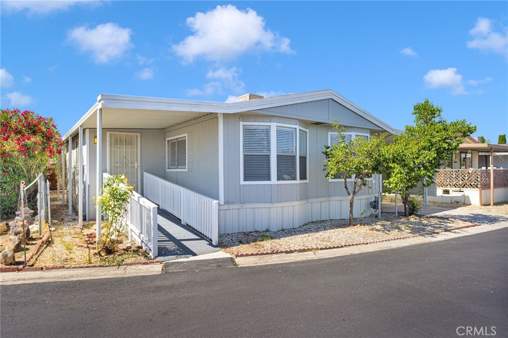 15252 Seneca Road 257