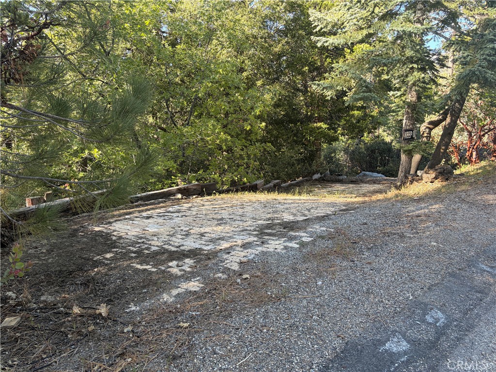 8 Big Rock Drive