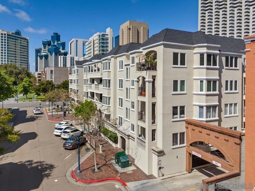 655 Columbia St 110