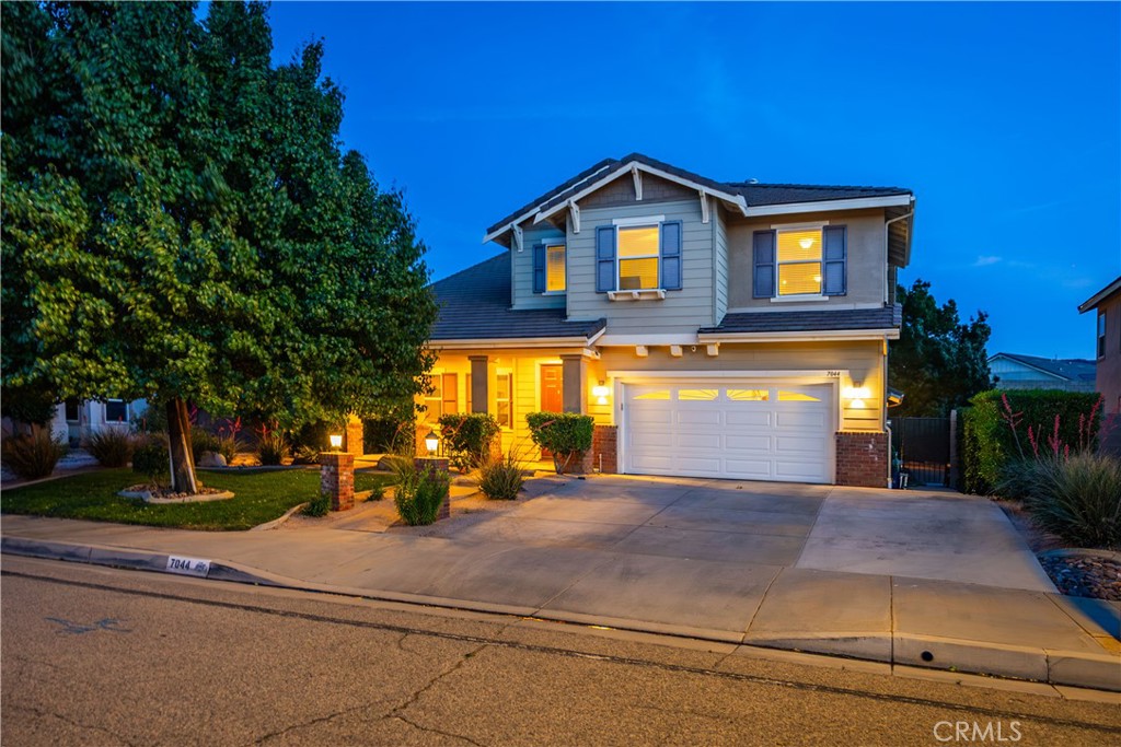 7044 Lyric Avenue