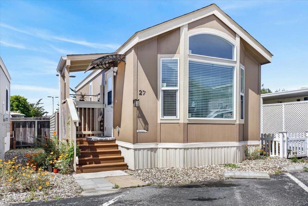 835 Kimball Avenue 27
