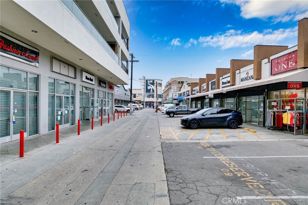 1212 S San Pedro Street