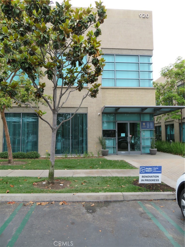 920 Roosevelt