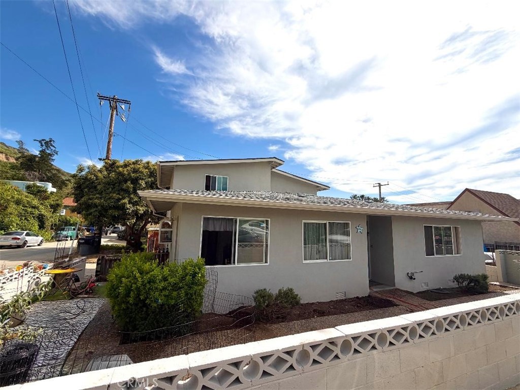 6840 W Santa Barbara
