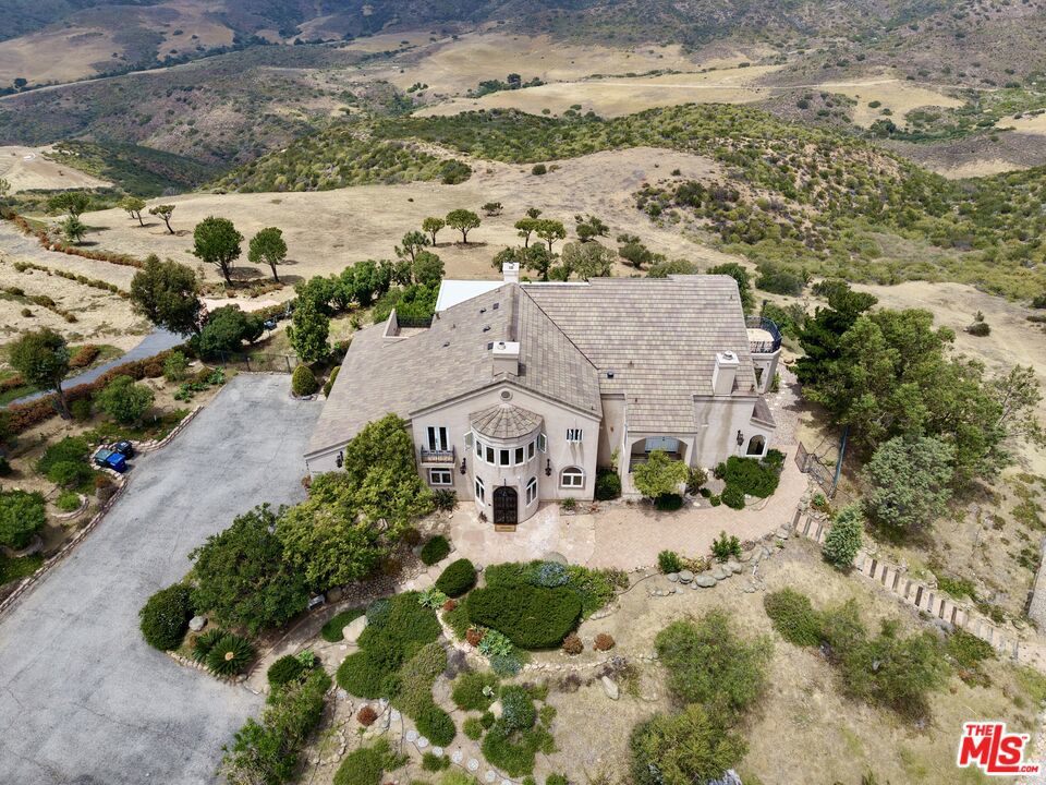 10827 Pacific View Drive