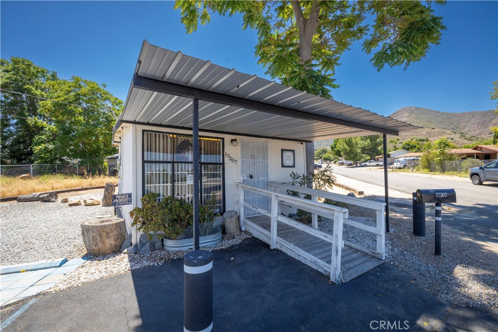 17307 Grand