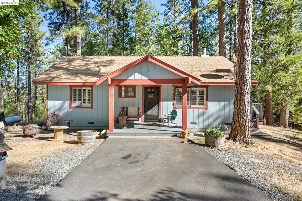 23625 Rock Hammer Lane