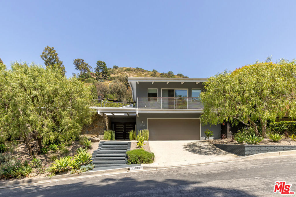 11109 Dona Pegita Drive