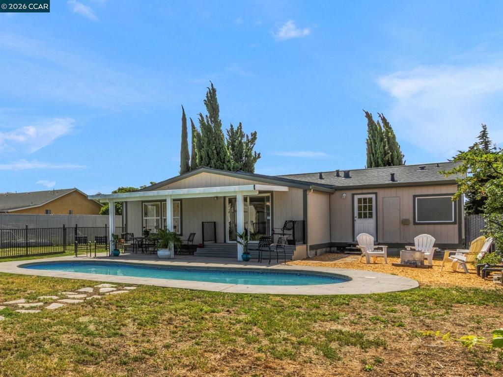 2803 Minta Ln