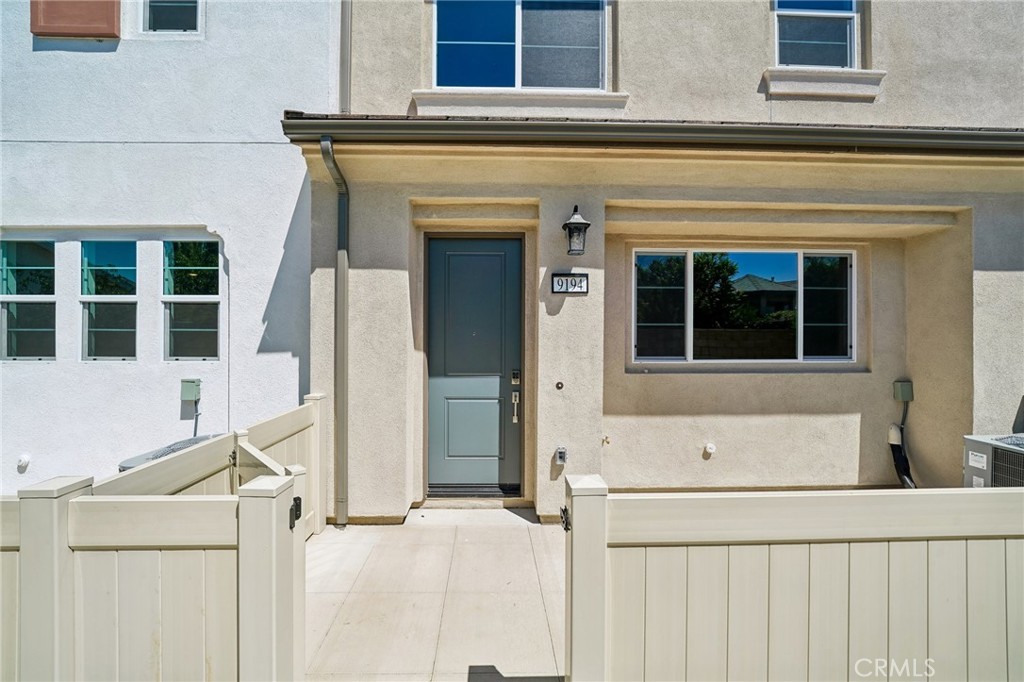 9194 Waverly Lane