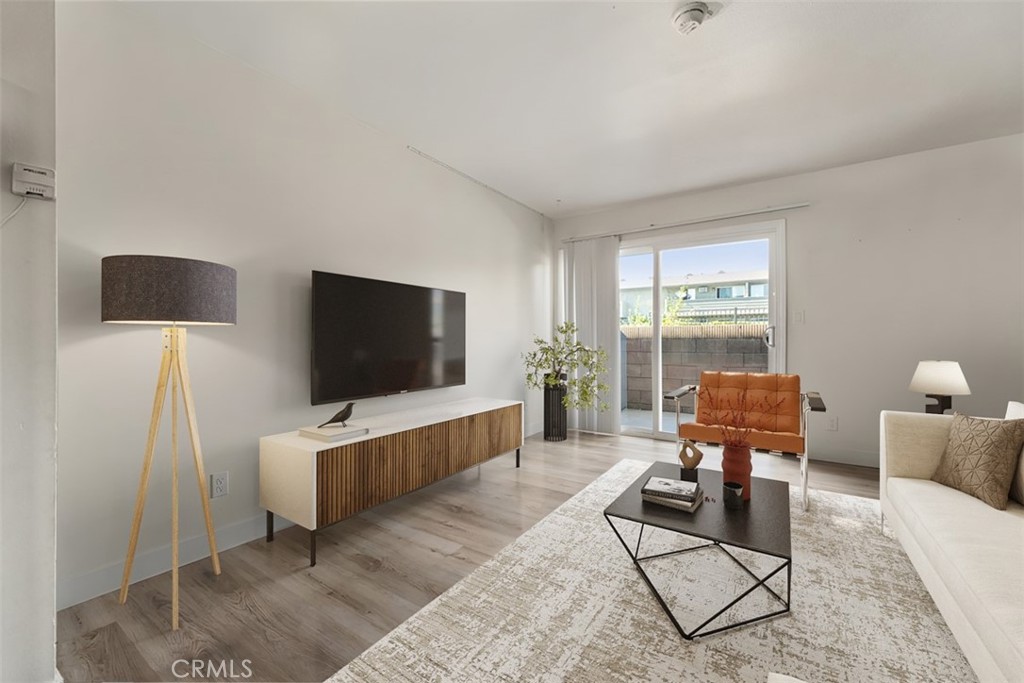801 S Lyon A105