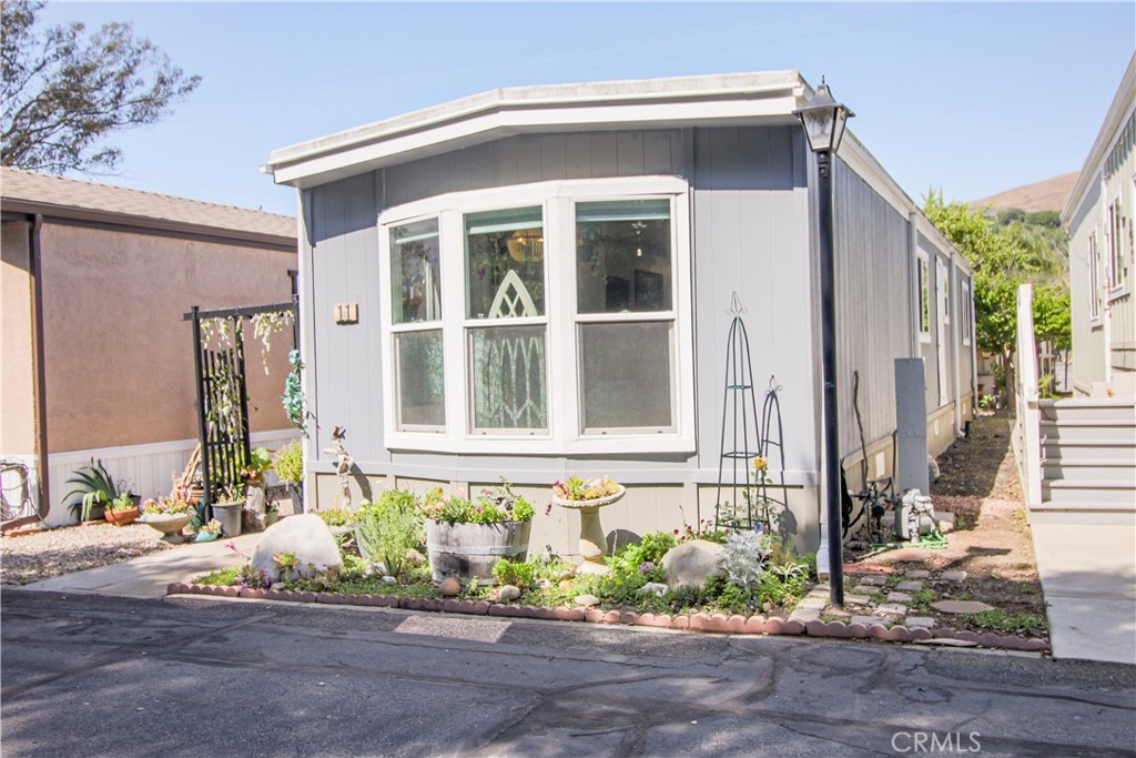 9097 N N Ventura Avenue 11