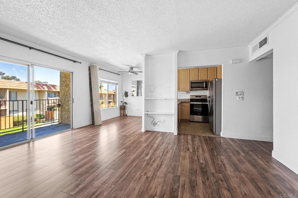589 N Johnson Avenue 224