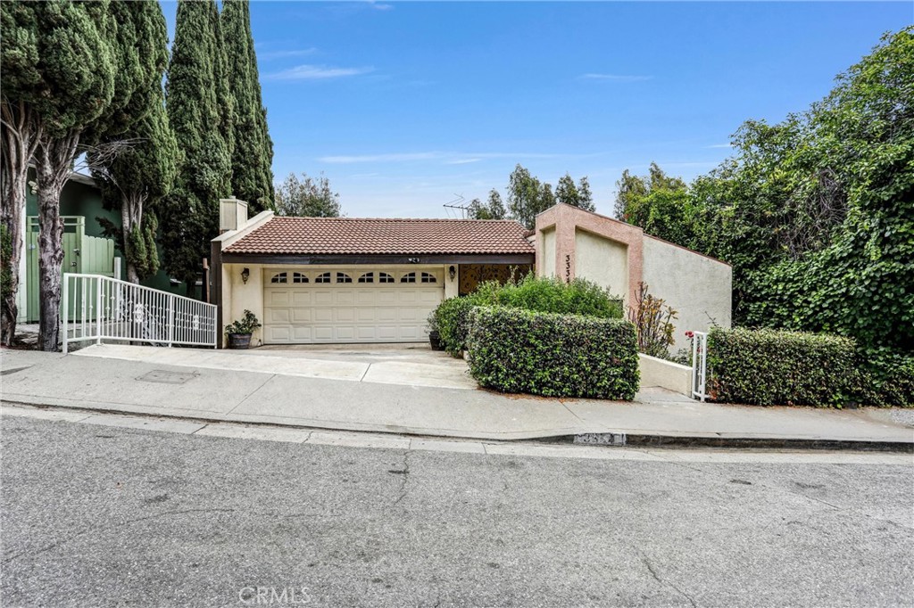 3334 Oak Glen