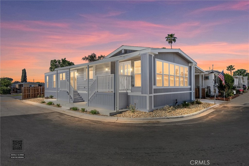 152 Torrey Pine Lane