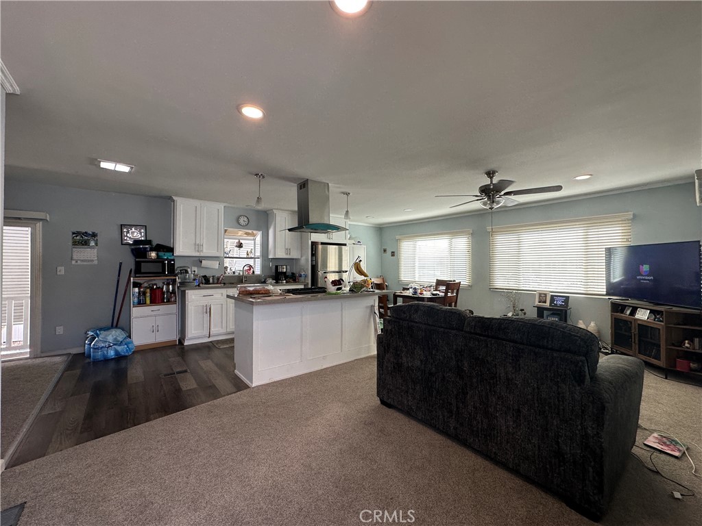 525 N Gilbert Street 151