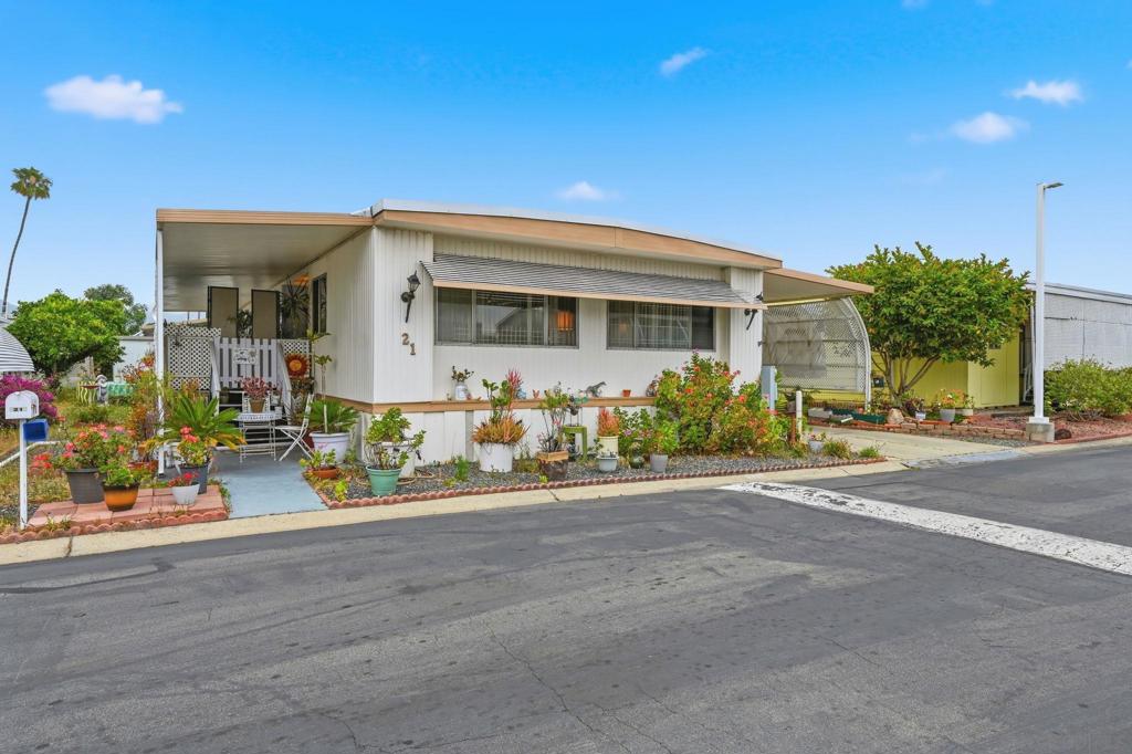 2280 E Valley Pwky 21