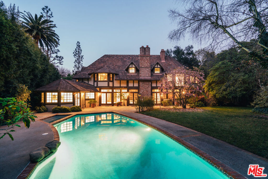 1509 STONE CANYON Road