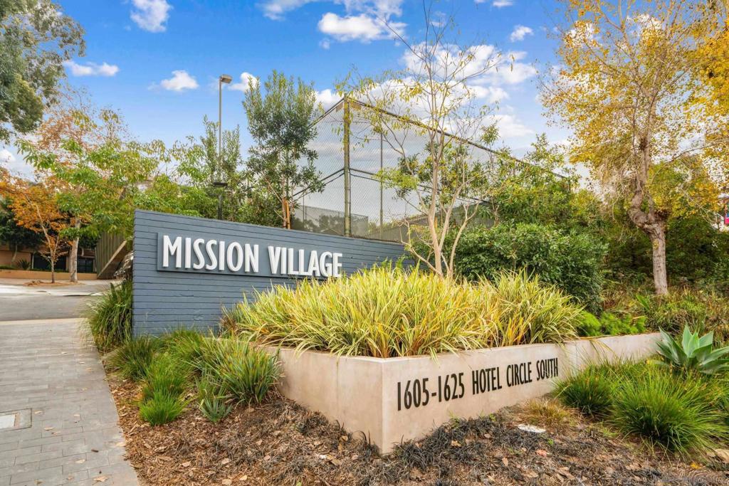 1615 Hotel Circle S D306