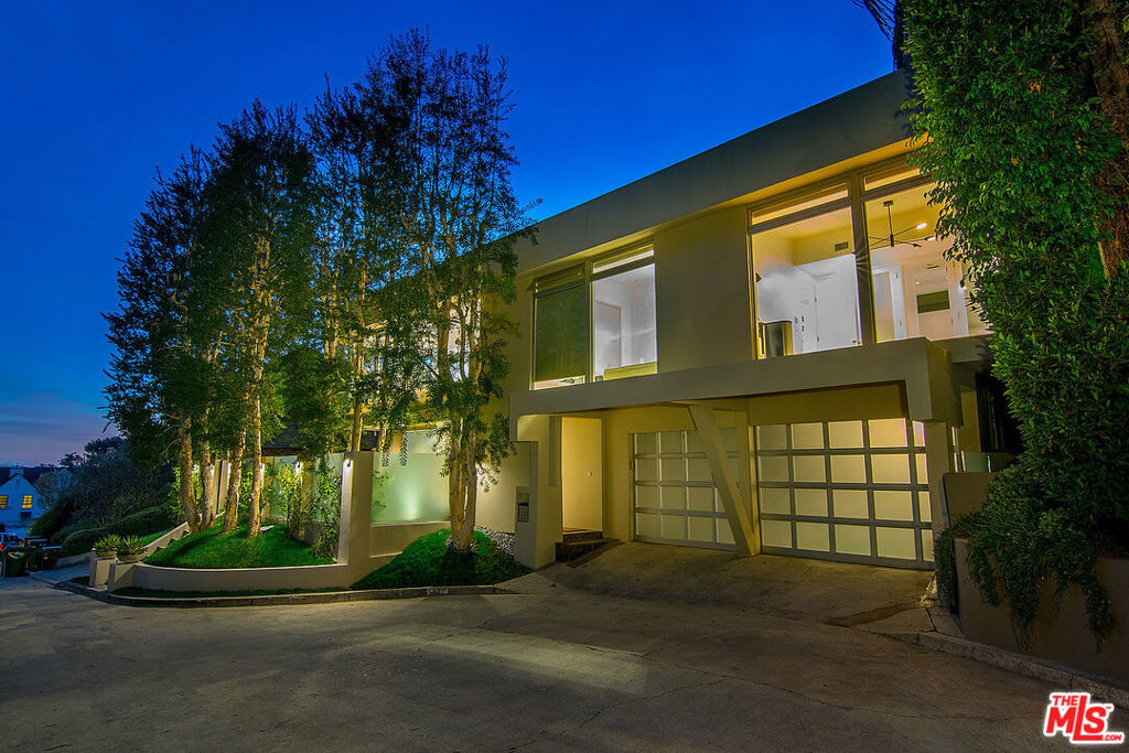 1331 CORDELL Place