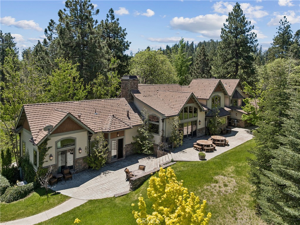 32310 Hummingbird Court