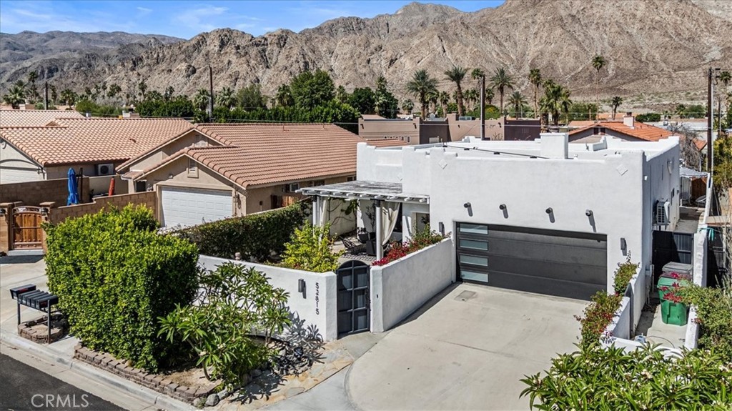 52815 Avenida Alvarado