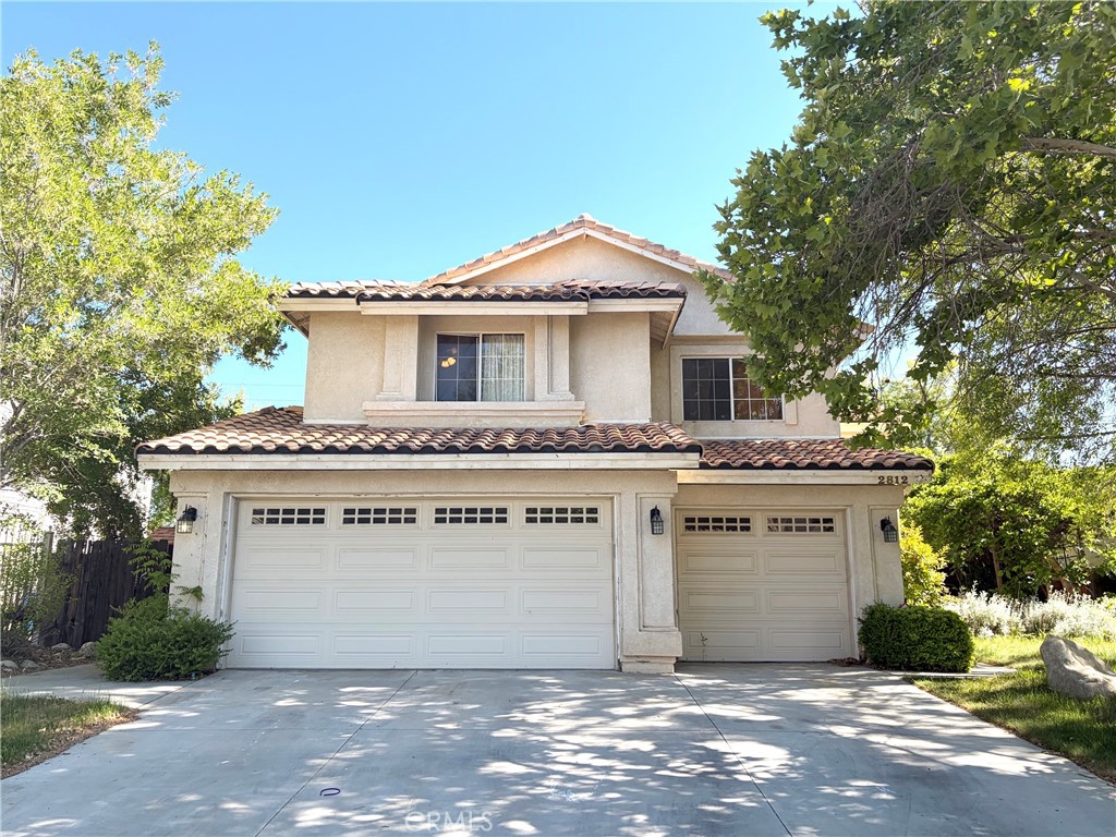 2812 W Pondera Street