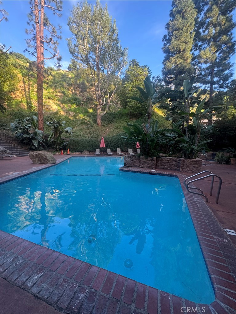 2700 Cahuenga Boulevard E 4223