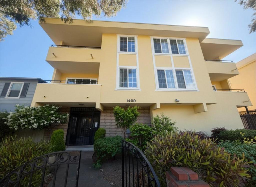 1469 El Camino Real 1