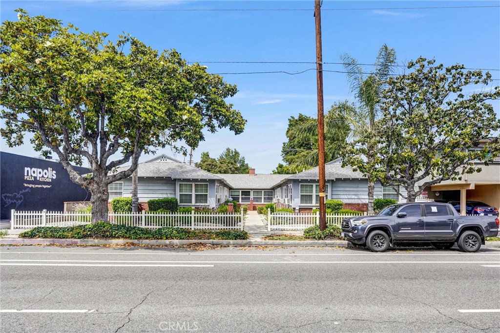 14821 Burbank