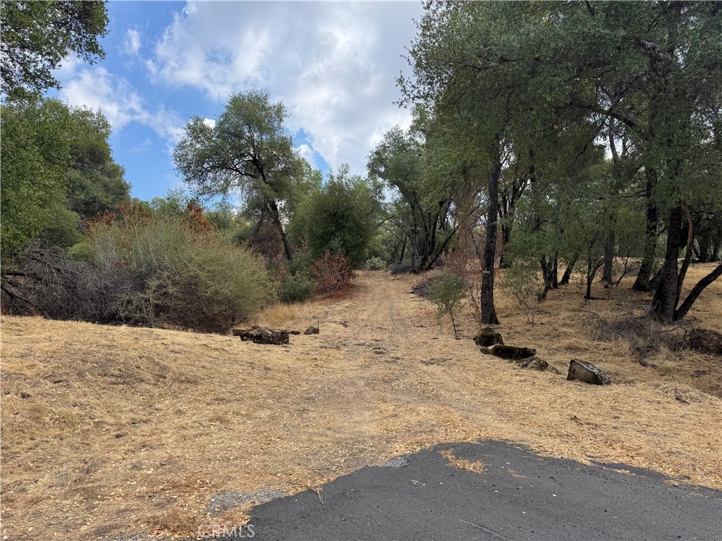 2 AC Summerhill LN