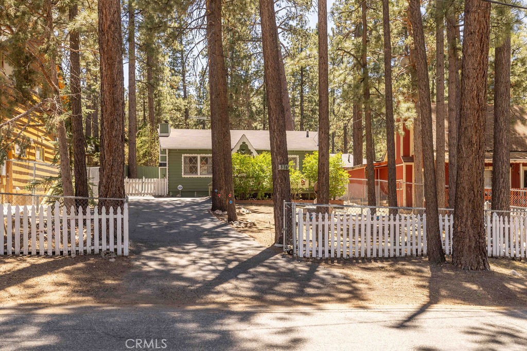 336 E Mojave