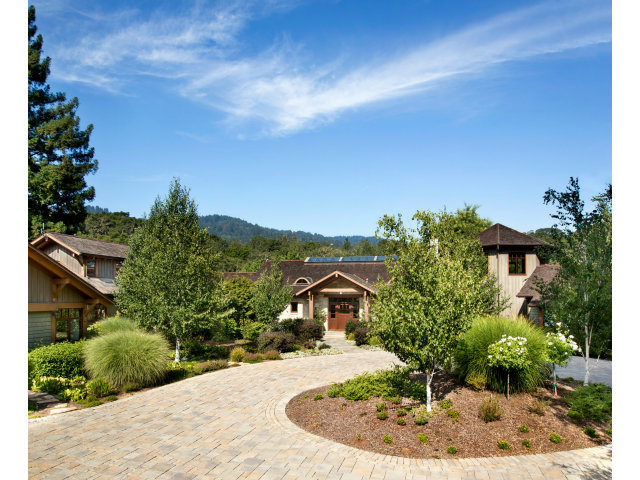 15 HIDDEN VALLEY Lane