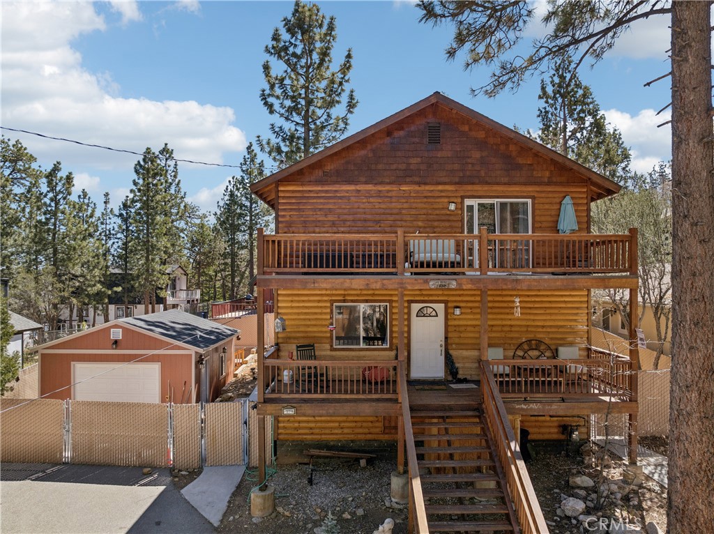 879 Spruce Lane