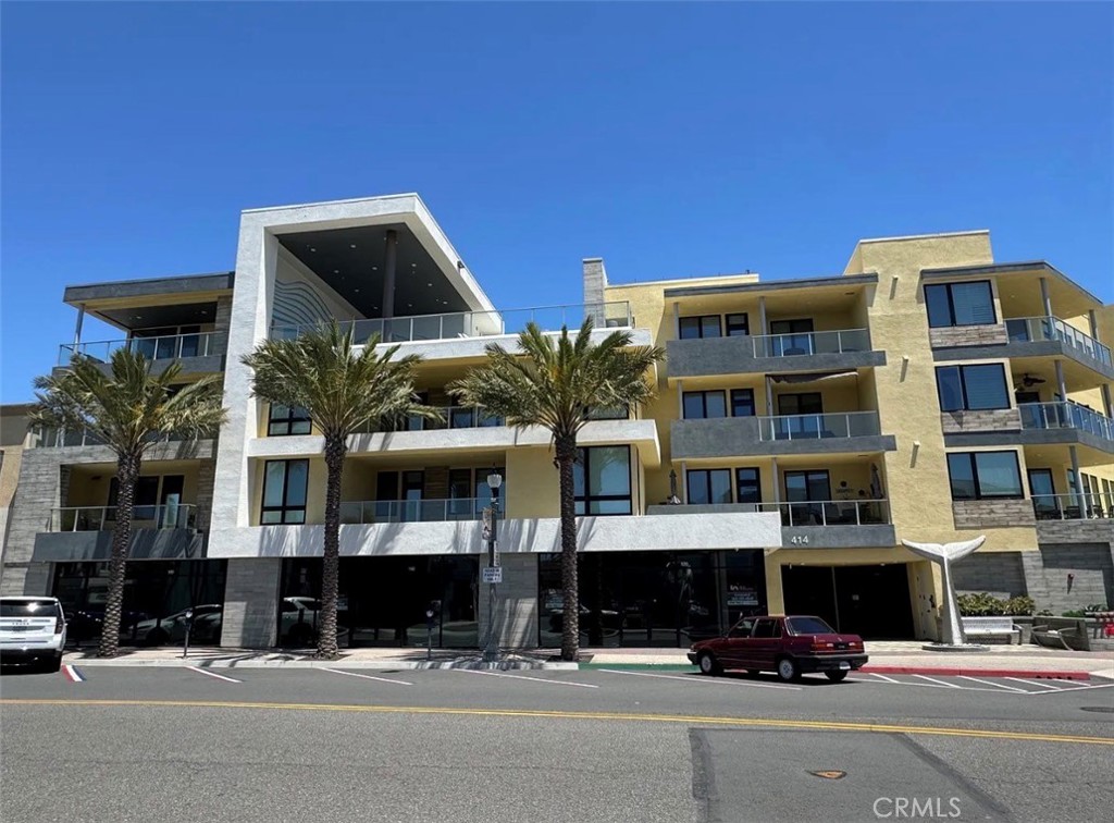 414 Main St Unit 210