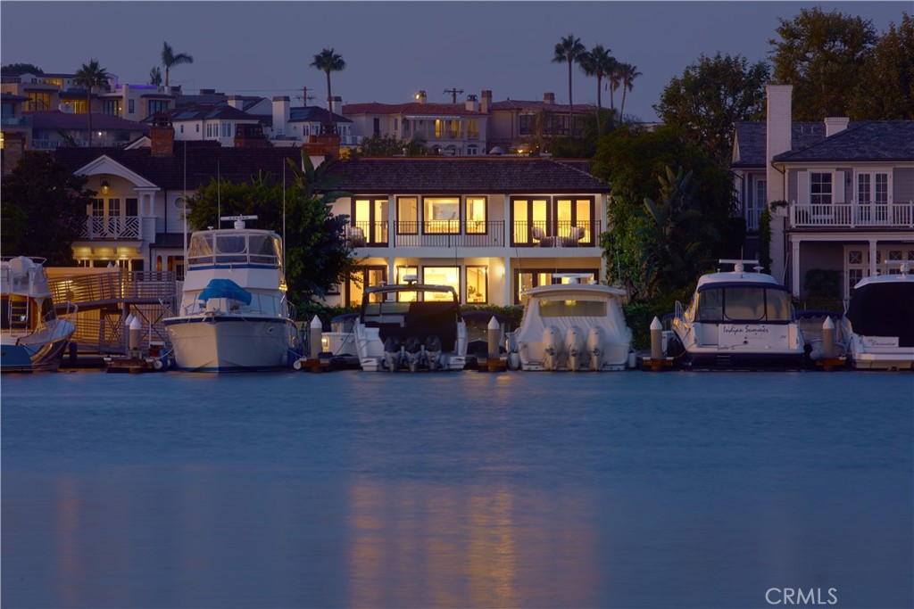 2572 Bayshore Drive