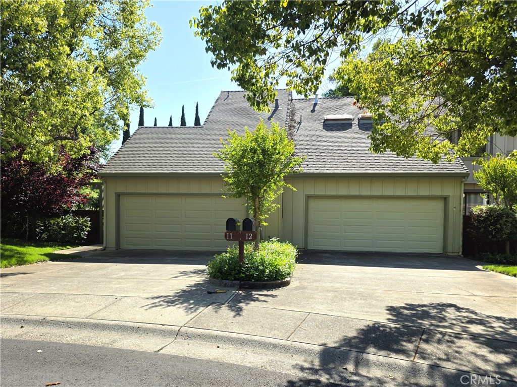 11 Alameda Park