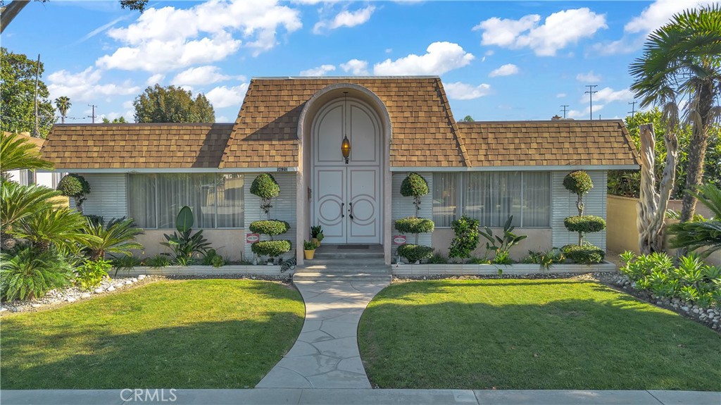 9620 Walnut Street