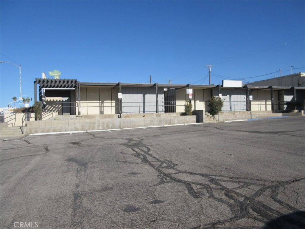 900 E Main Street