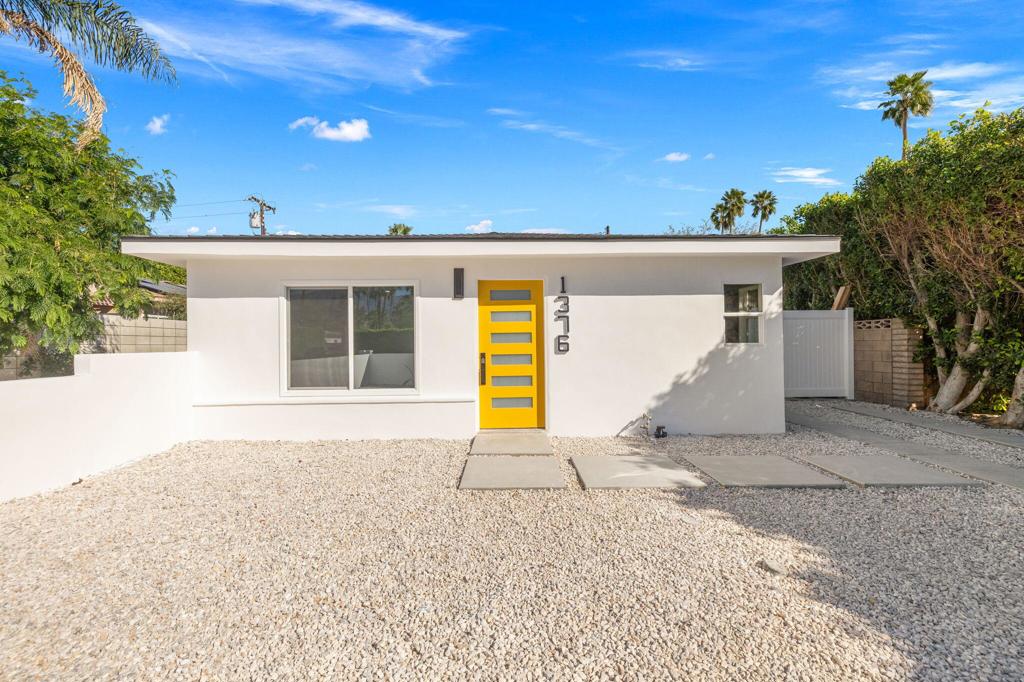 1372 Camino Primrose