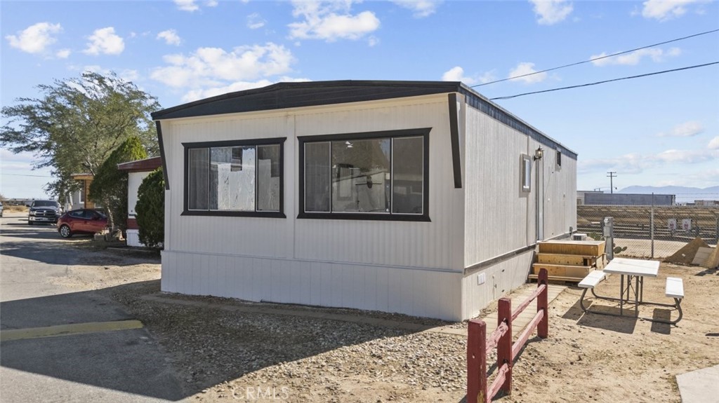 1258 W Rosamond Boulevard 47