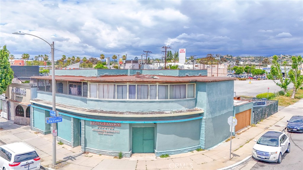 5221 E Beverly Boulevard