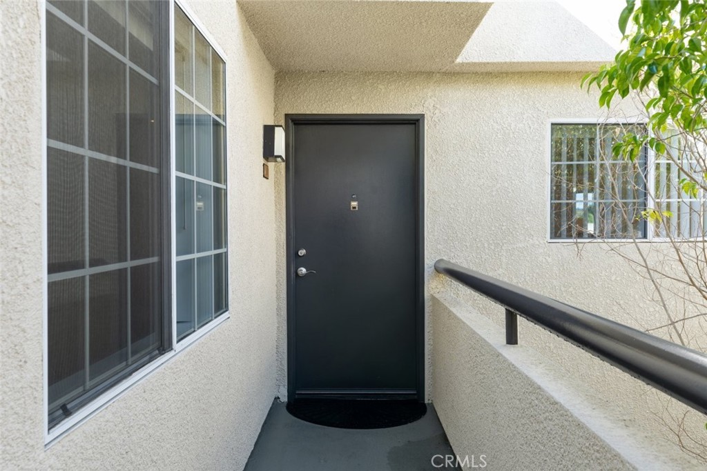 5500 Owensmouth Avenue 331