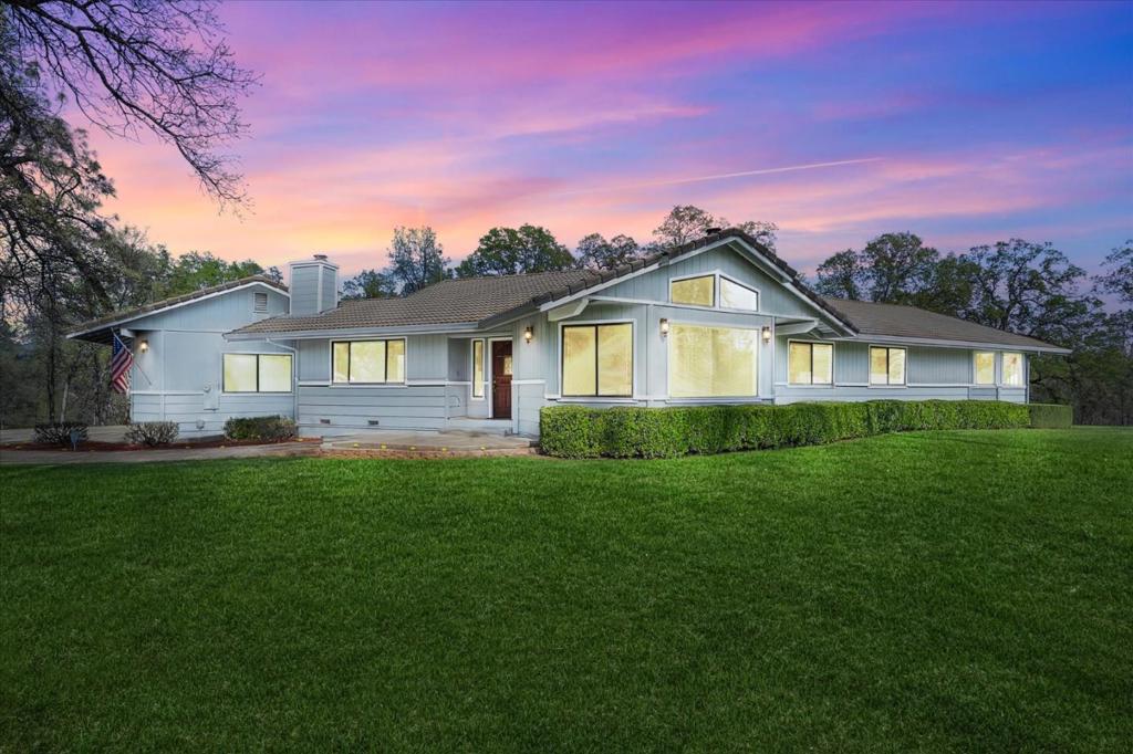 19862 Paso Robles Avenue