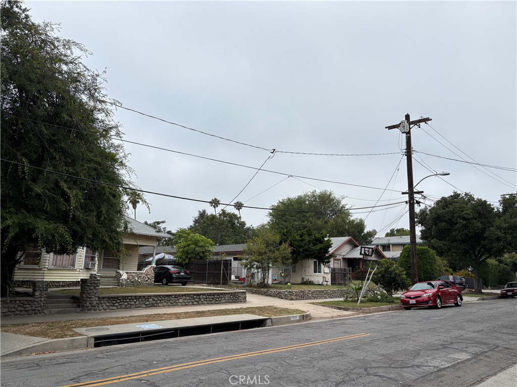 401 N Chester Avenue