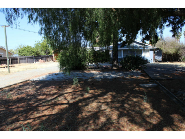 1270 HOFFMAN Lane
