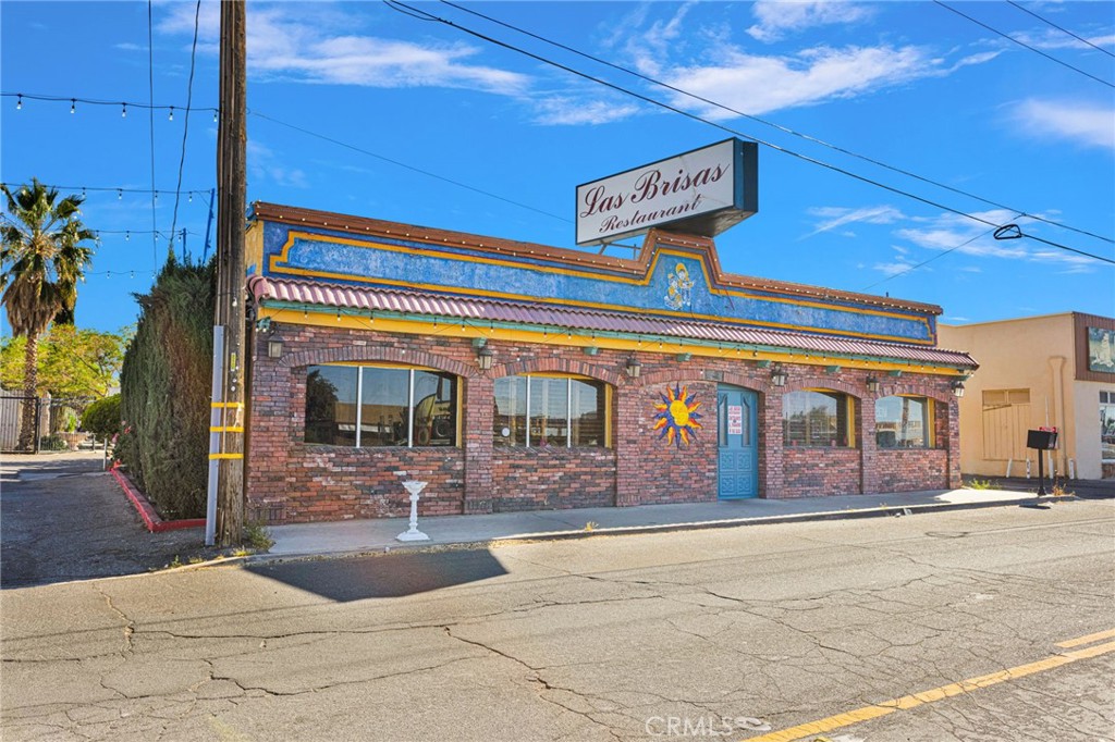 21919 US Highway 18