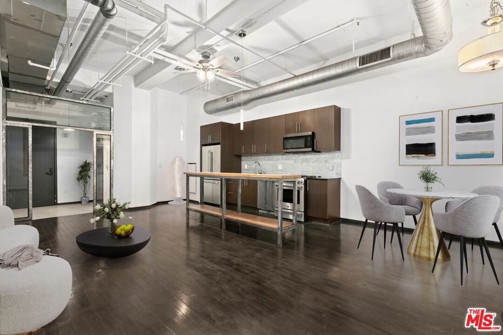 1645 Vine Street 301