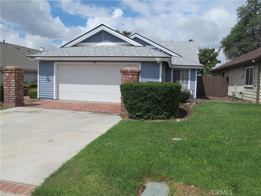 668 N Quince