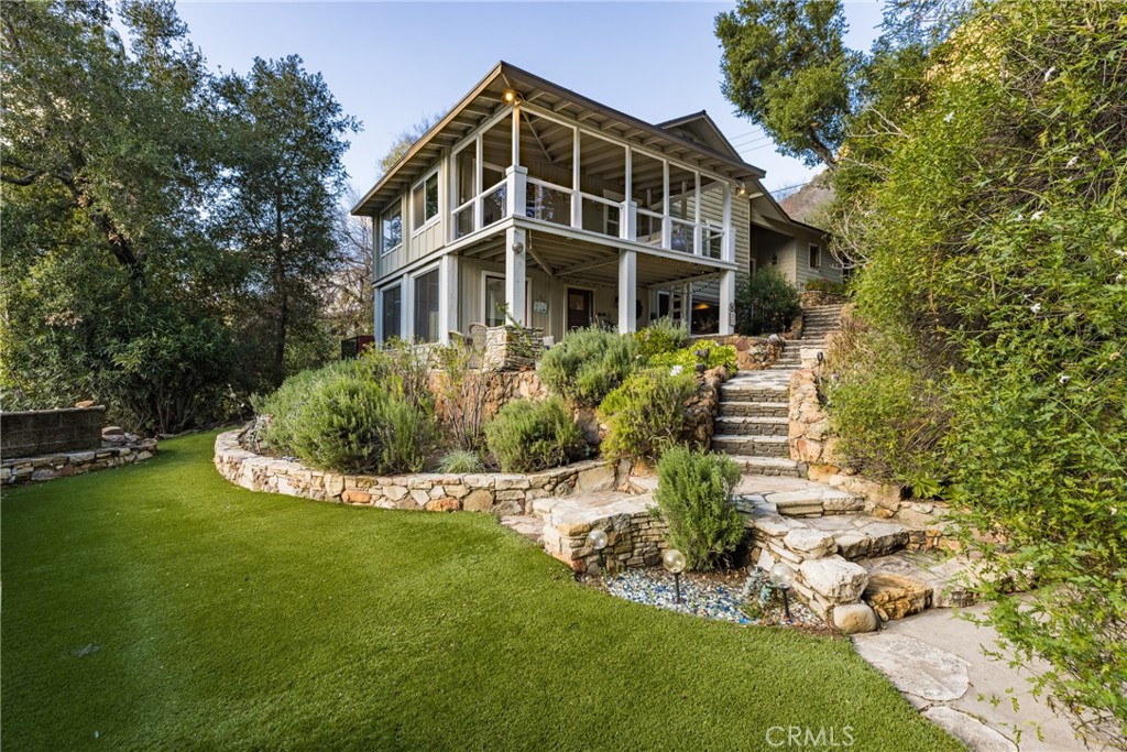 2305 Sugarloaf Drive